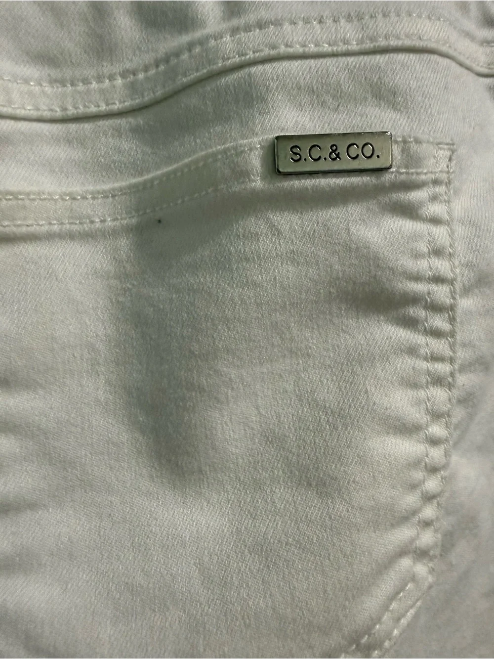 White Mini Skirt - Classic Pull-On Style - size L - Picture 8 of 11